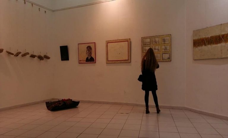 „Напречно црвено низ празното“ – во Уметничката галерија