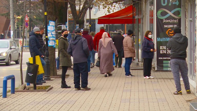 43 кумановци вчера казнети за неносење маска