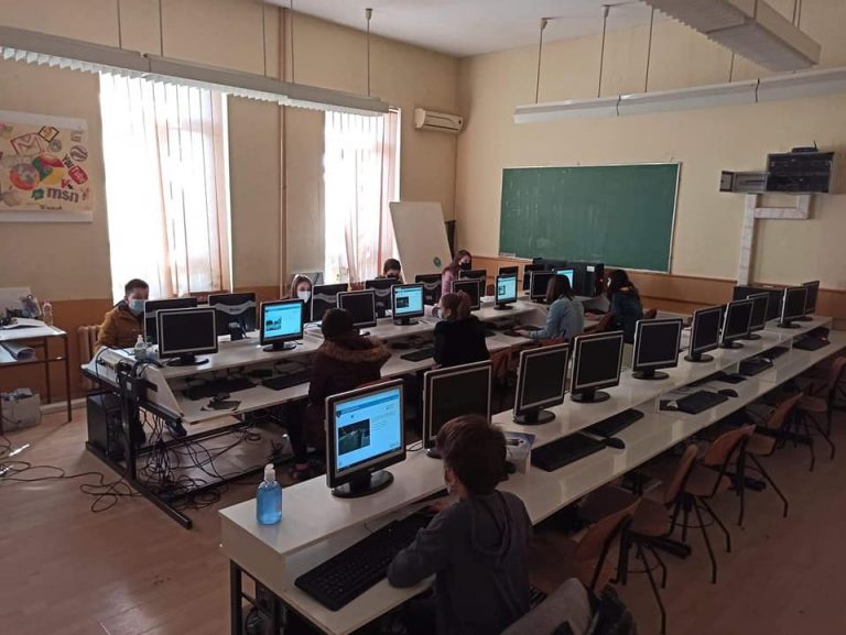Натпревари низ училиштата за безбедност во сообраќајот