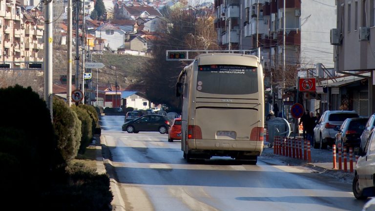 bus 12