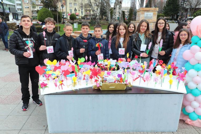 8 mart