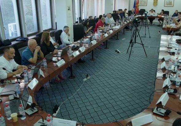 Жители на Черкезе бараат „лежечки полицајци“_1.4.1